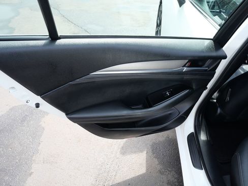 Used 2018 MAZDA MAZDA6 Touring image 17