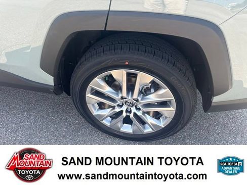 Used 2020 Toyota RAV4 XLE Premium FWD image 12