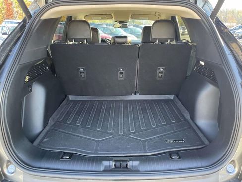 Used 2020 Ford Escape Titanium image 30