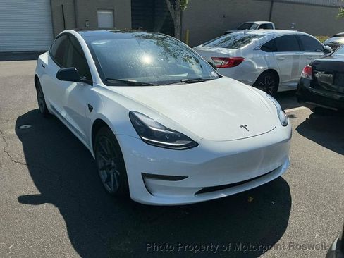 Used 2022 Tesla Model 3 Long Range AWD/4WD image 2