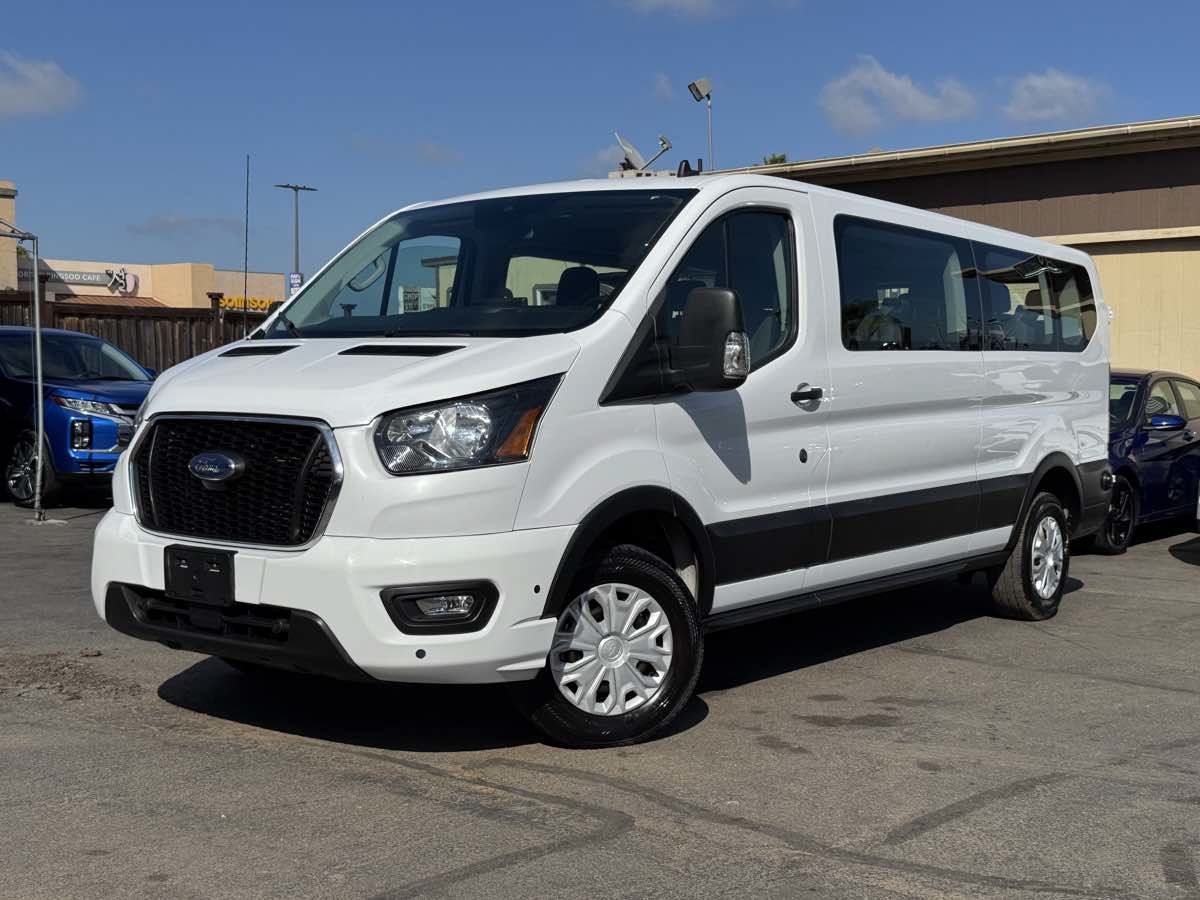 Used 2024 Ford Transit 350 XLT RWD image 2