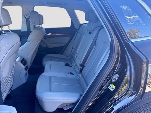 Used 2022 Audi Q5 2.0T Prestige w/ Prestige Package image 28