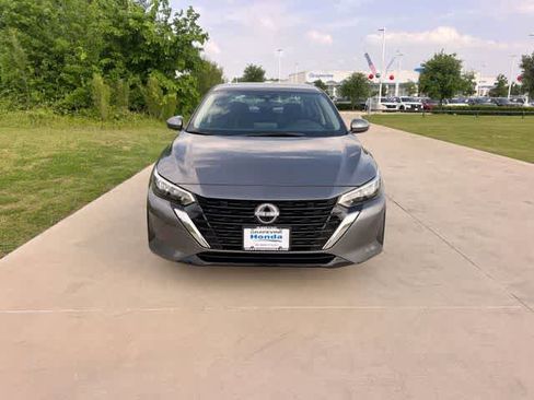 Used 2024 Nissan Sentra SV FWD image 7