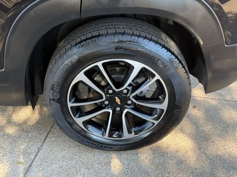 Used 2025 Chevrolet TrailBlazer LT image 30