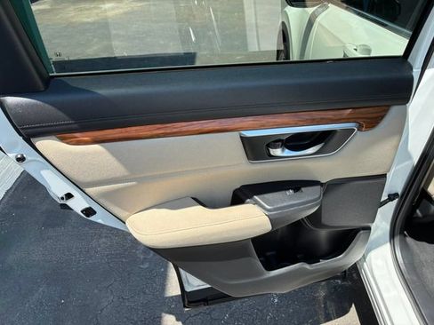 Used 2019 Honda CR-V EX image 18