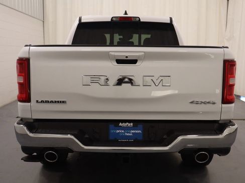 New 2026 RAM 1500 Laramie AWD/4WD image 8