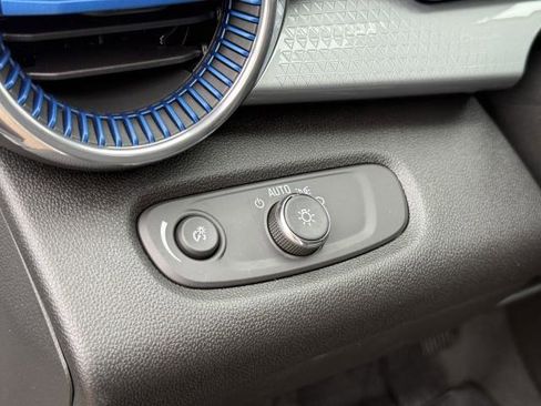 New 2026 Chevrolet Trax LT image 17