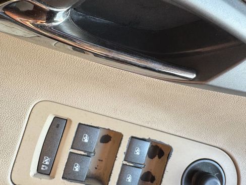 Used 2011 Buick LaCrosse CXS image 23