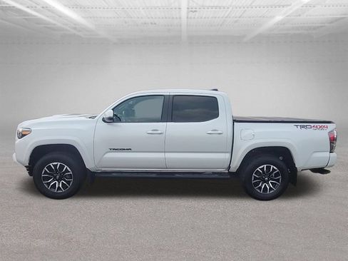 Used 2023 Toyota Tacoma TRD Sport w/ Black Out Package (TMS) AWD/4WD image 18