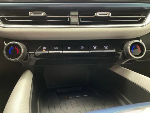 New 2026 Chevrolet Equinox EV LT w/ Convenience Package II FWD image 7