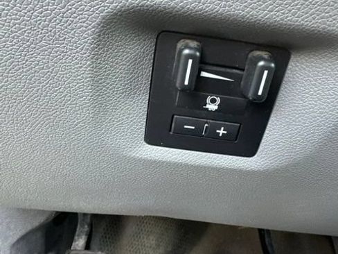 Used 2013 Chevrolet Silverado 2500 W/T AWD/4WD image 9