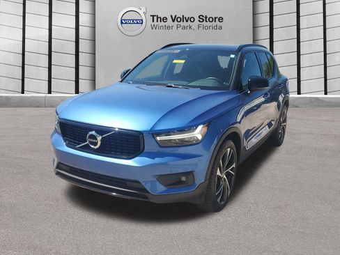 Used 2020 Volvo XC40 T5 R-Design AWD/4WD image 1