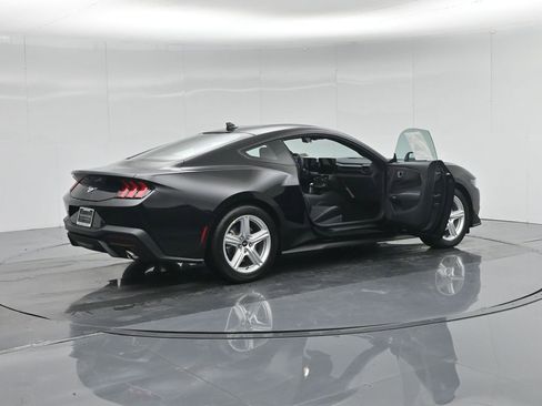 New 2026 Ford Mustang Coupe image 5