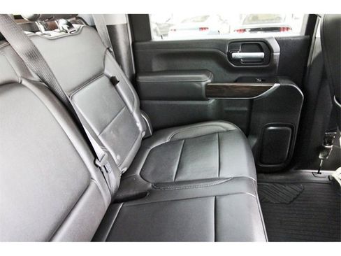 Used 2020 GMC Sierra 2500 SLT w/ Technology Package image 10