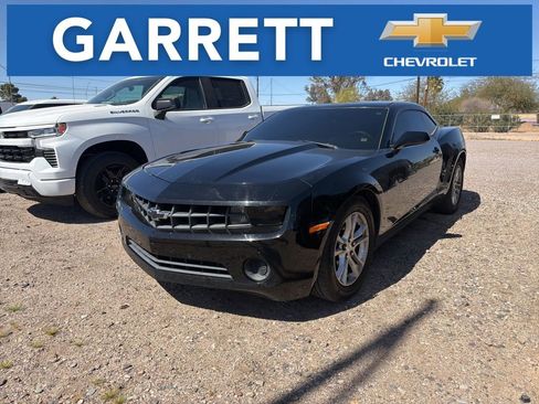 Used 2011 Chevrolet Camaro LS image 1