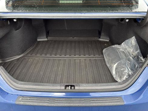 Used 2023 Toyota Camry SE w/ Convenience Package image 11