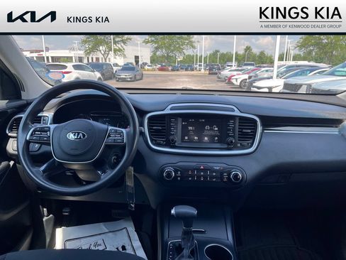 Used 2019 Kia Sorento L FWD image 16
