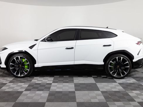 Used 2021 Lamborghini Urus AWD/4WD image 3