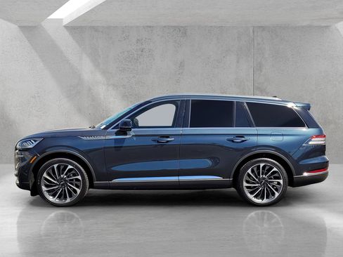 Used 2023 Lincoln Aviator Reserve w/ Equipment Group 201A RWD image 7