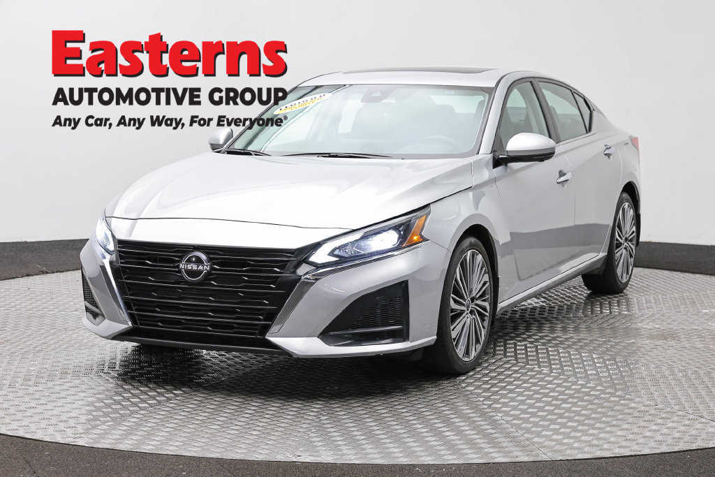 Used 2023 Nissan Altima 2.5 SL FWD image 1