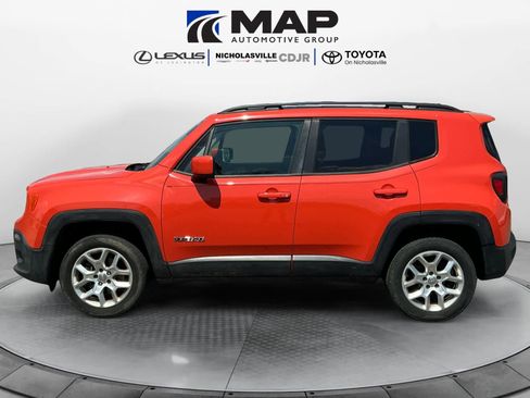 Used 2015 Jeep Renegade Latitude w/ Popular Equipment Group AWD/4WD image 2