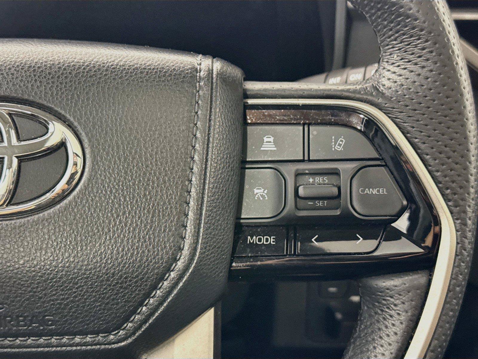 Certified 2024 Toyota Sequoia Limited AWD/4WD image 18