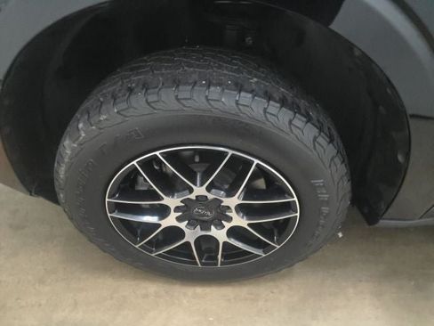 Used 2023 Ford Maverick XLT FWD image 16