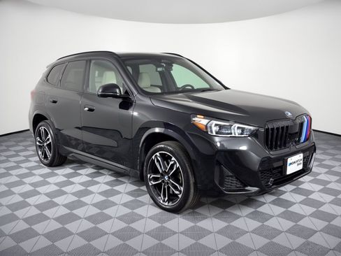 Certified 2023 BMW X1 xDrive28i w/ Premium Package AWD/4WD image 7