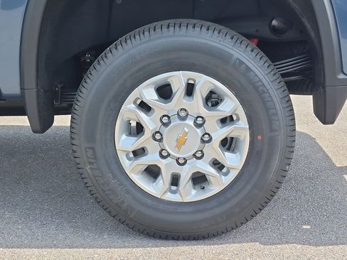 New 2026 Chevrolet Silverado 2500 LT w/ All Star Edition AWD/4WD image 32