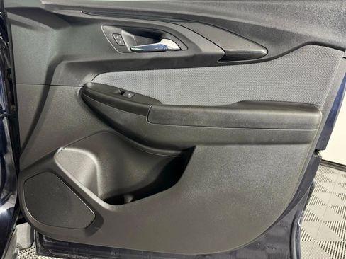 Used 2021 Chevrolet TrailBlazer LT w/ Convenience Package image 40