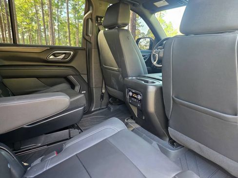 Used 2023 Chevrolet Tahoe Z71 w/ Luxury Package AWD/4WD image 22