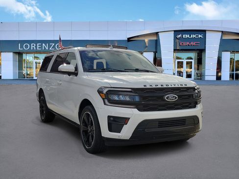 Used 2023 Ford Expedition Max Limited RWD image 3