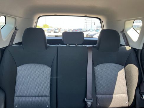 Used 2025 Kia Soul LX w/ LX Technology Package FWD image 35