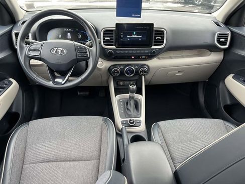 Certified 2023 Hyundai Venue Limited image 11