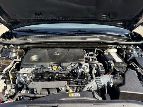 Used 2024 Toyota Camry SE FWD image 21