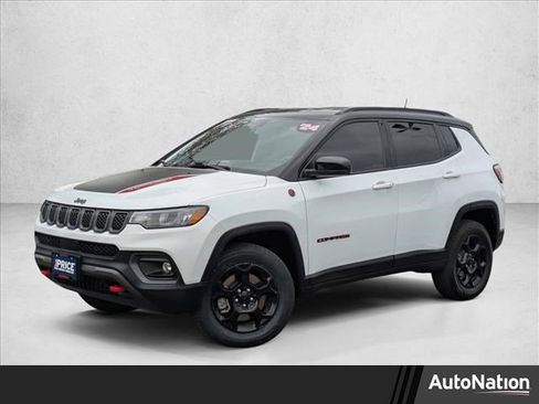 Used 2024 Jeep Compass Trailhawk AWD/4WD image 1