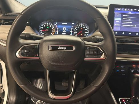 Used 2024 Jeep Compass Limited AWD/4WD image 12
