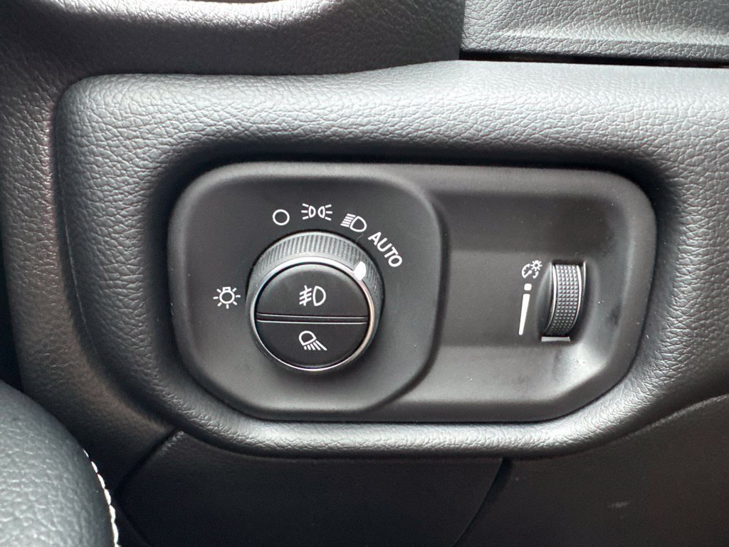 New 2027 RAM 3500 Big Horn AWD/4WD image 11
