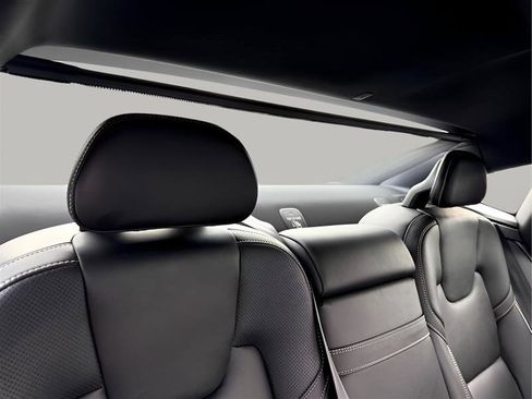 Used 2020 Volvo S90 T6 R-Design image 27