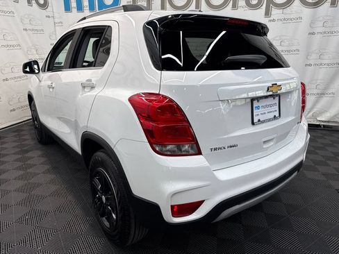 Used 2018 Chevrolet Trax LT w/ LT Convenience Package AWD/4WD image 4