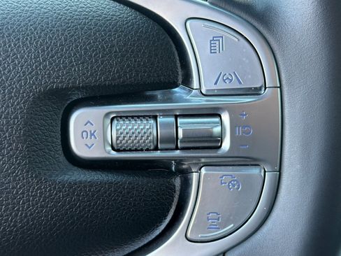 Used 2025 Genesis GV70 2.5T image 34