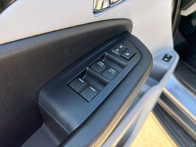 Used 2021 Honda Pilot Touring image 13