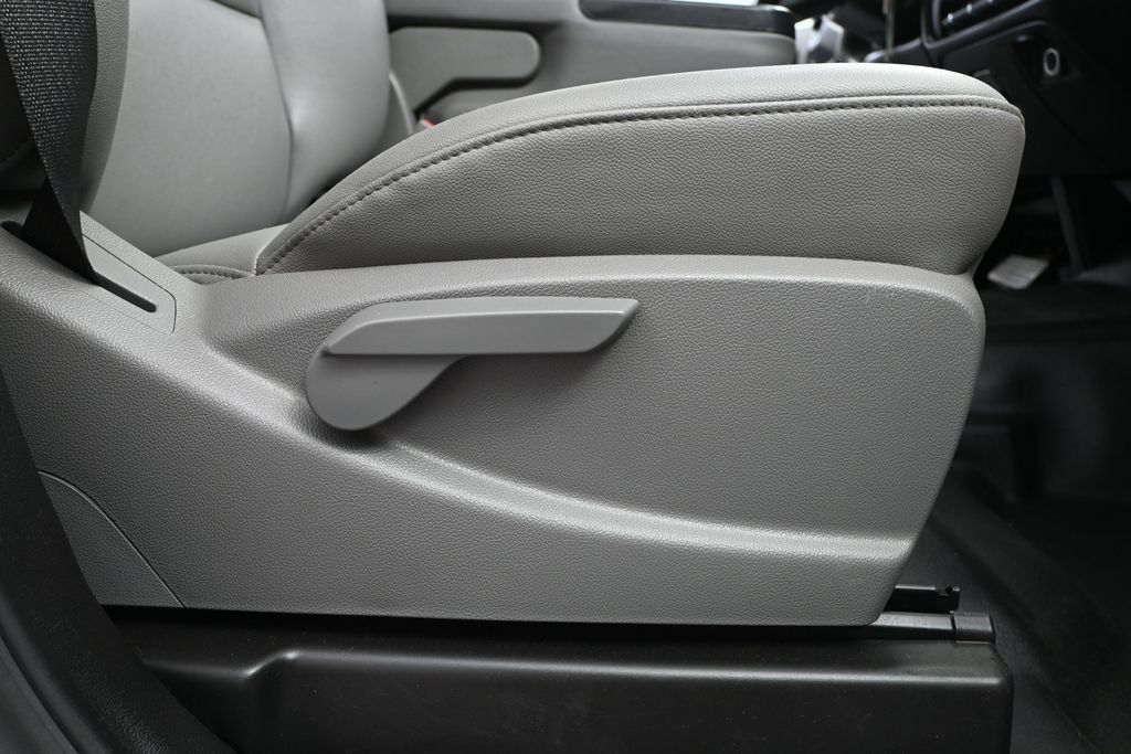 Used 2018 Chevrolet Silverado 2500 W/T RWD image 35
