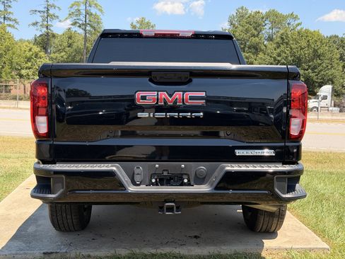 Used 2024 GMC Sierra 1500 Elevation AWD/4WD image 11