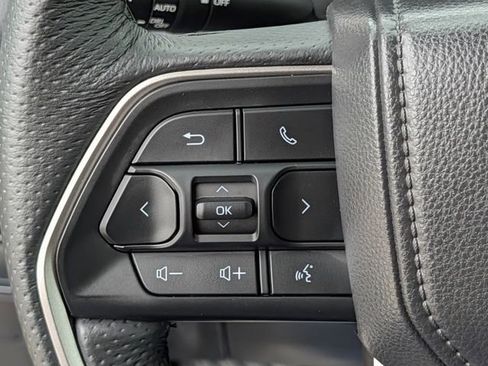 Used 2025 Toyota Sequoia Limited AWD/4WD image 23