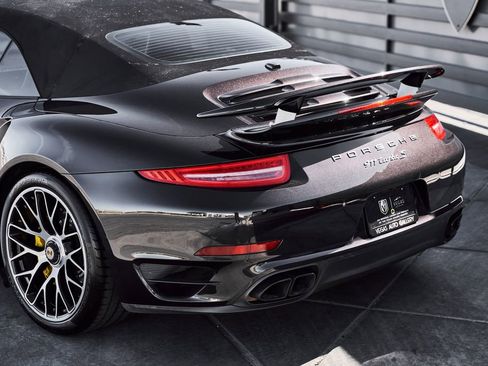 Used 2014 Porsche 911 Turbo S AWD/4WD image 11