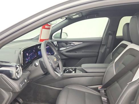 New 2025 Chevrolet Blazer EV LT image 17