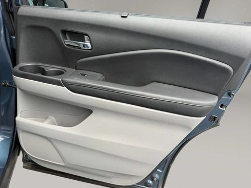 Used 2017 Honda Pilot Touring image 17