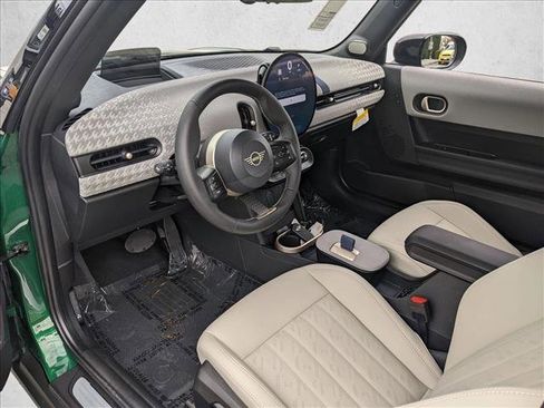 Used 2026 MINI Cooper 2-Door Hardtop FWD image 3