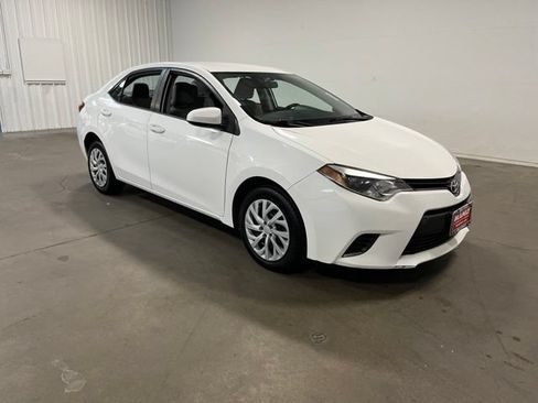 Used 2016 Toyota Corolla LE FWD image 1